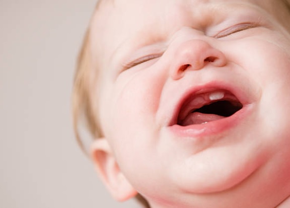 12 Safe and Soothing Home Remedies for Baby Teething Relief