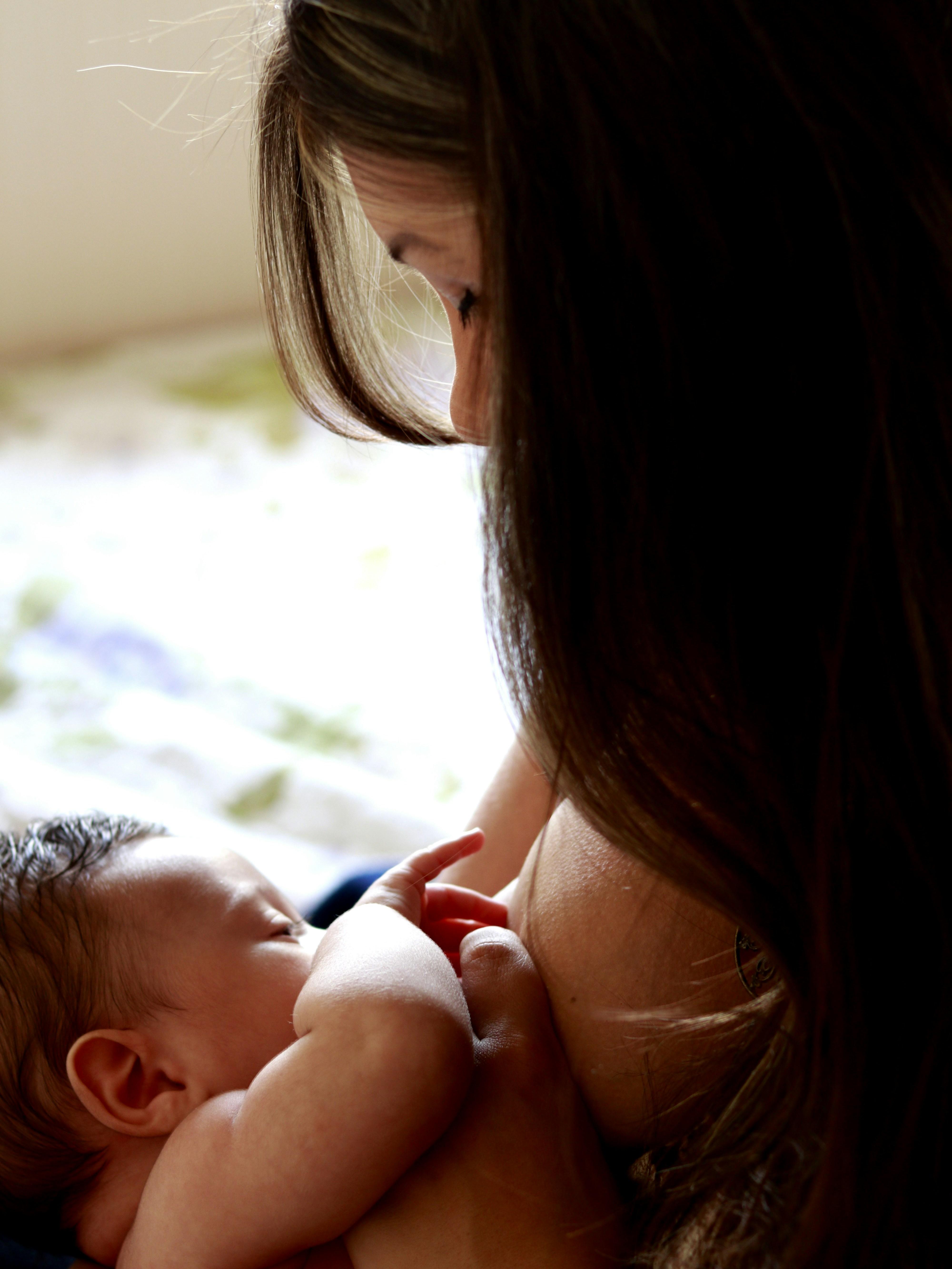 Feeding Fumbles Solved How to Nail ‍Breastfeeding⁢ and⁤ Bottle time