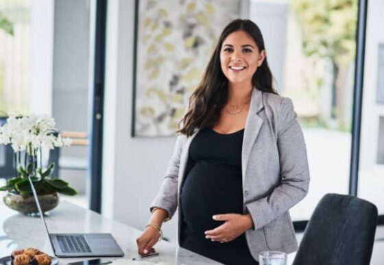 Pregnancy Tips for Working Women with Desk Jobs