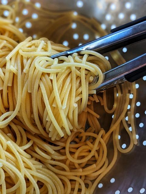 Meal Prep Hacks That Save Time and Keep Everyone happy